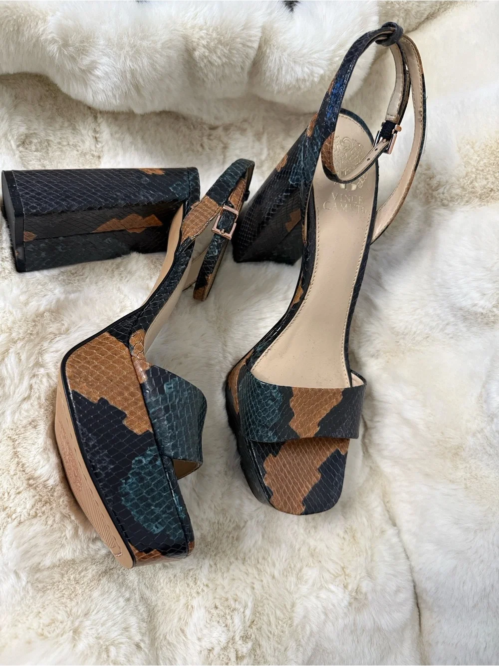 Vince Camuto chunky block